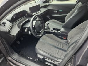 208 allure interieur