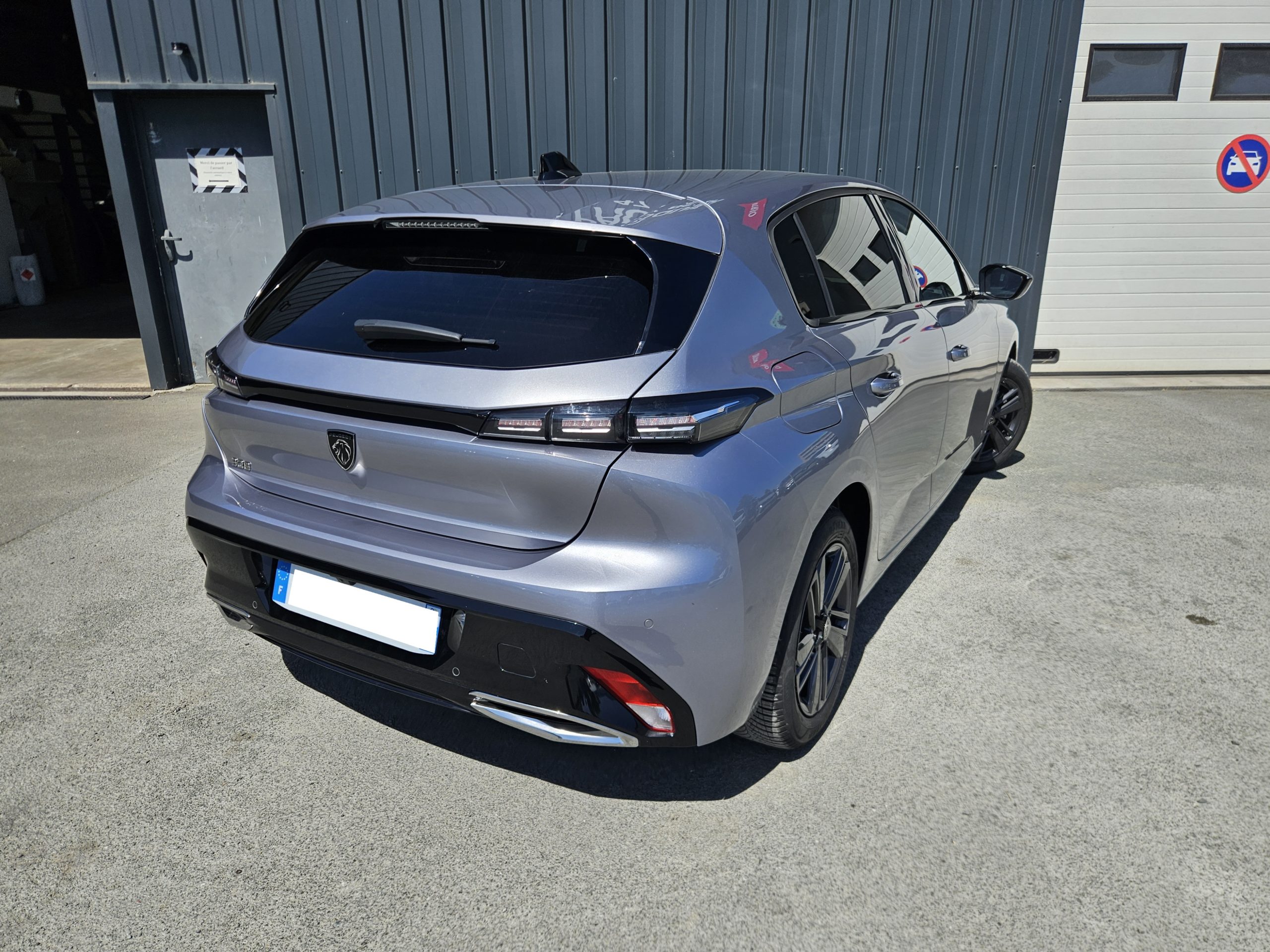 Peugeot 308 III 1.5 BLUEHDI 130 ALLURE