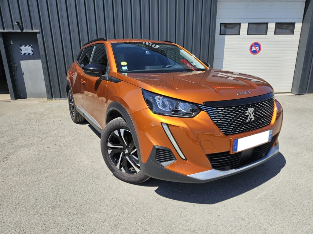 PEUGEOT 2008